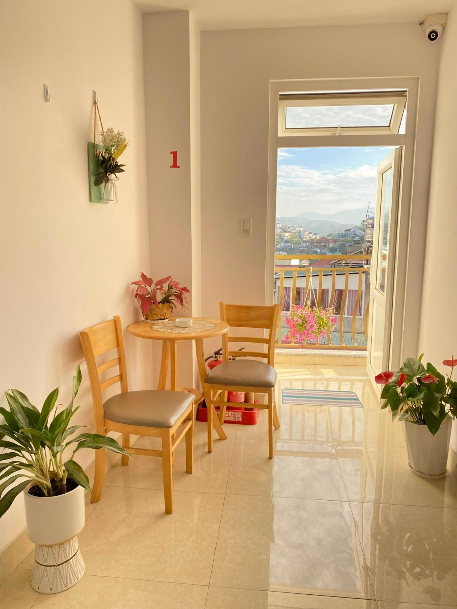 Hotel Daisy Dalat House Esterno foto