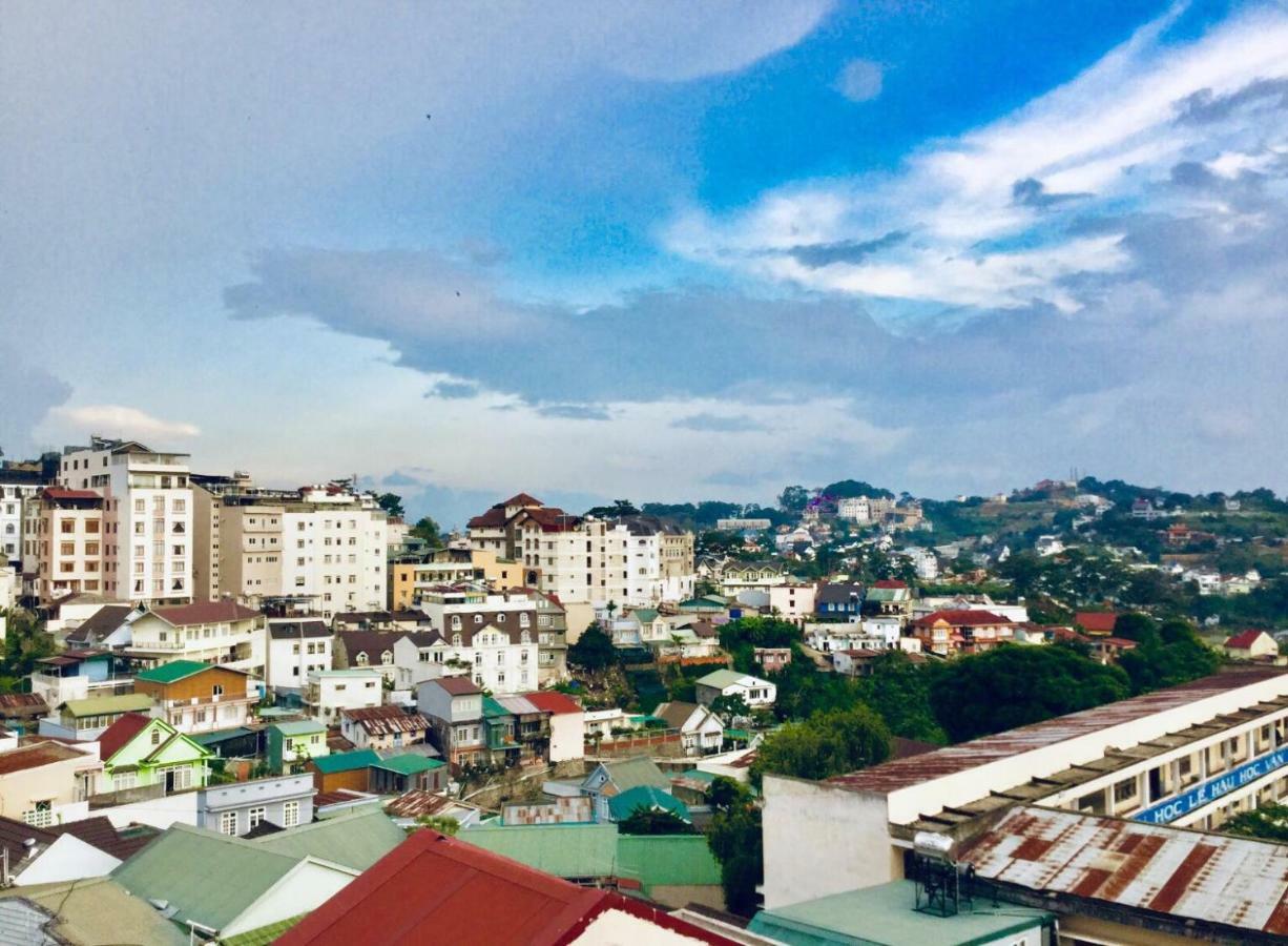 Hotel Daisy Dalat House Esterno foto